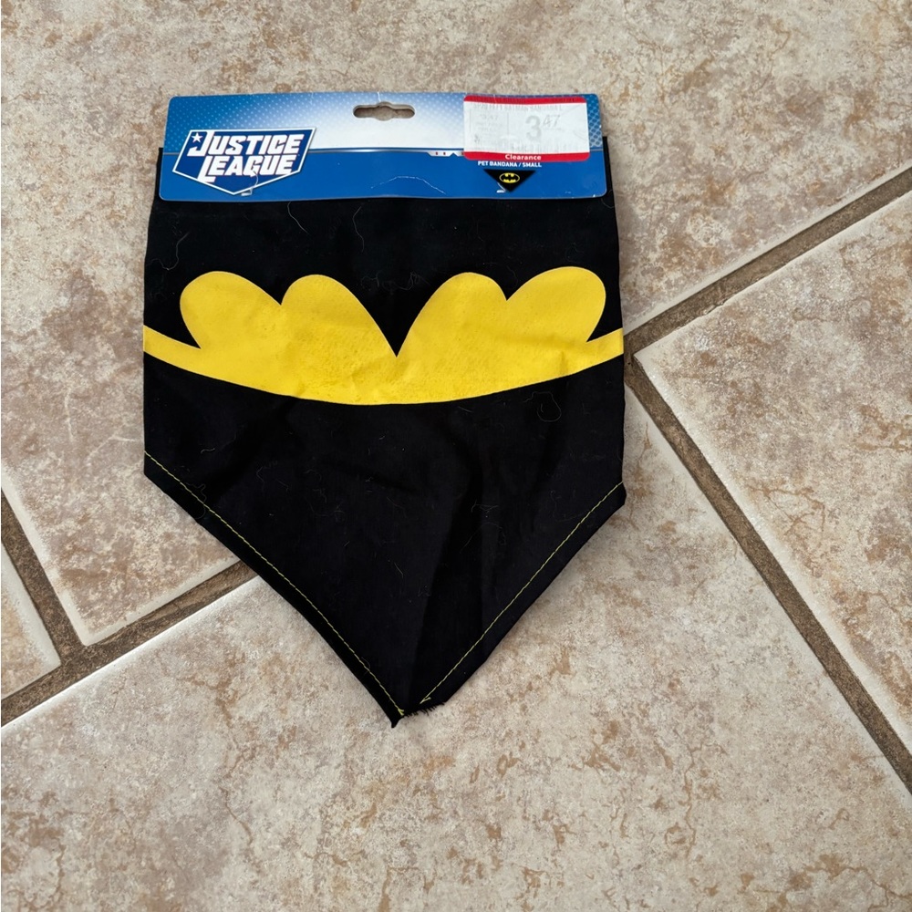 NWT DC Justice League Batman Symbol Pet Bandana